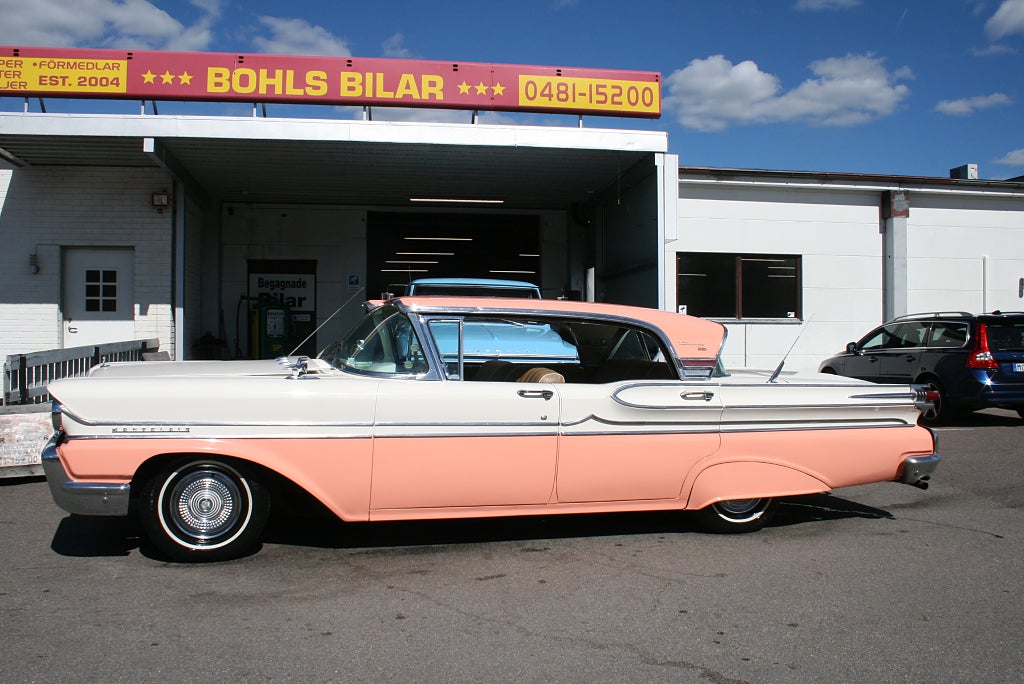 Mercury Montclair 4-Door Turnpike Cruiser V8 Merc-O-Matic 