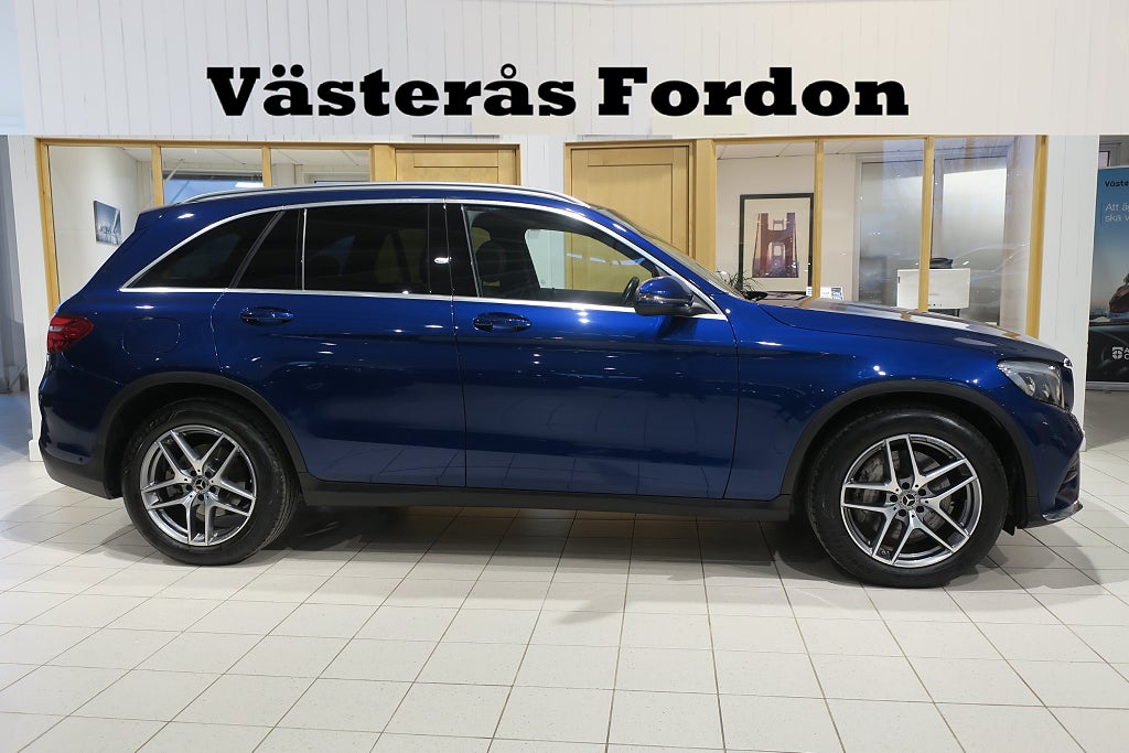 Mercedes-Benz GLC 220 d 4M AMG Pano Värmare Drag Burmester