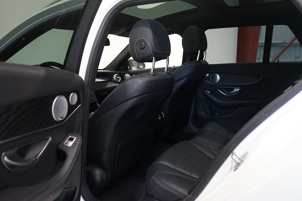 Mercedes-Benz C 200T 9G-T AMG Line Panorama Burmester 184hk 4.99% Ränta