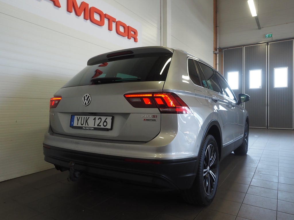 Volkswagen Tiguan 1.4 TSI 150hk DSG 4Motion Drag Kamera P-Värmare Carplay 2018