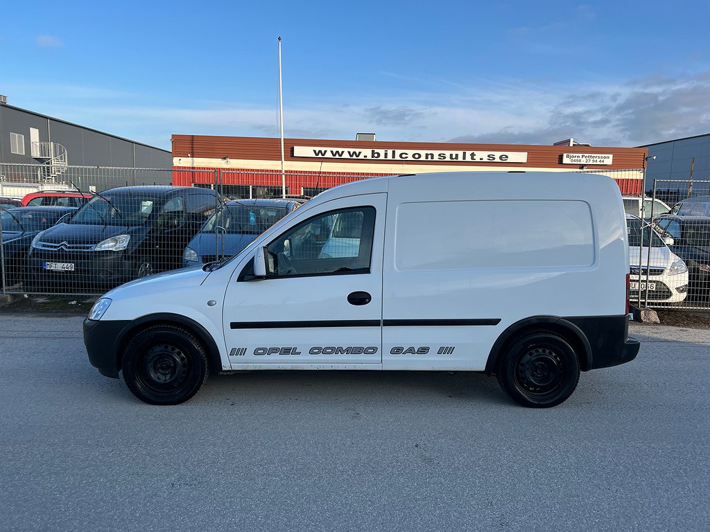 Opel Combo 1,6 Eco Flex CNG OBS! 6190 Mil Bensin/Gas