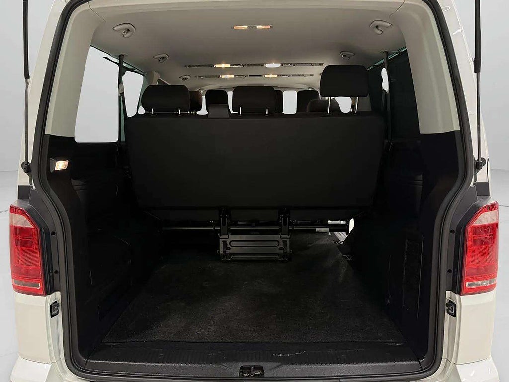 Volkswagen Caravelle T30 2.0 TDI DSG Comfortline 9 Sitsig Dragkrok 12900 mil - miniatyr 17
