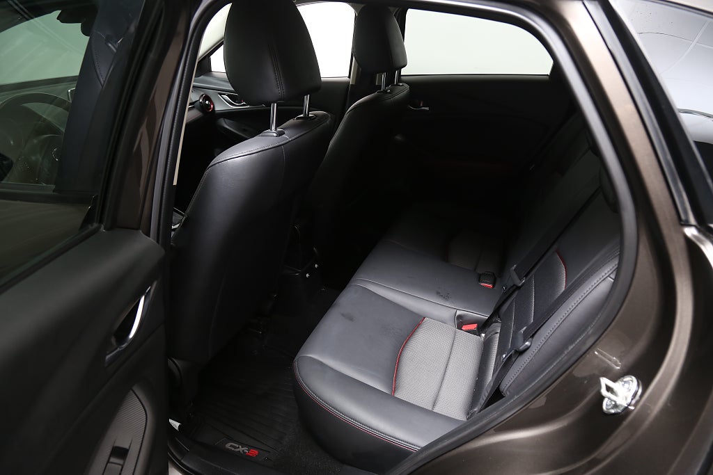Mazda CX-3 2,0 SKYACTIV-G Optimum AWD Aut Head-up BOSE Navi Drag 2017
