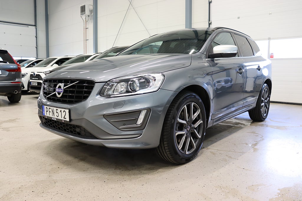 Volvo XC60 D4 AWD Classic R-Design Pano Drag B-Kam 190hk