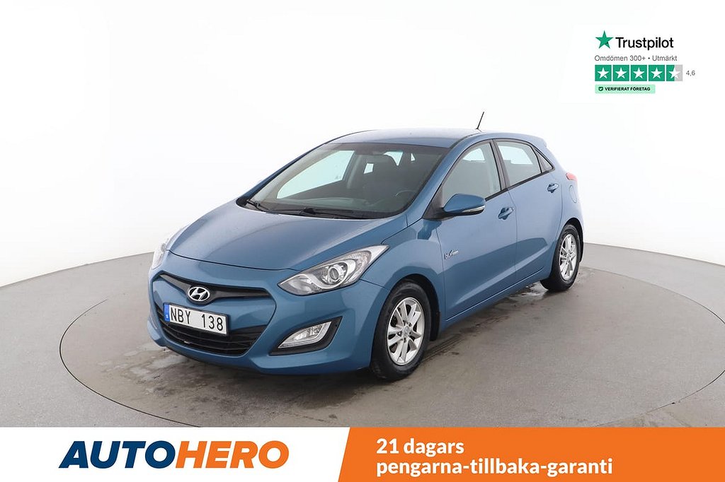 Hyundai i30 / NYSERVAD, Rattvärme, PDC-Bak