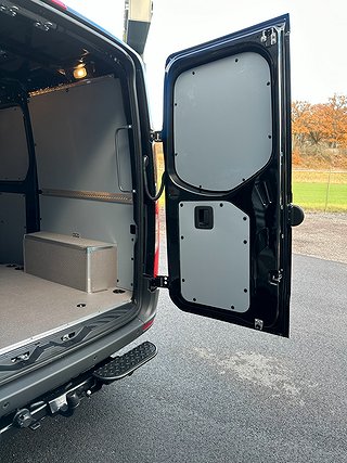 Transportbil - Skåp Mercedes-Benz Sprinter 6 av 17