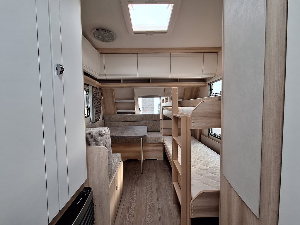 Hobby De Luxe 515 UHK Barnkammare, Kampanjprodukt!