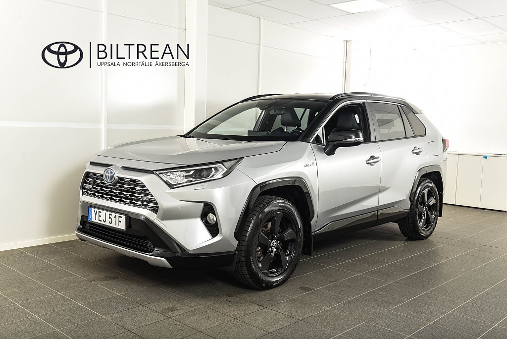 Toyota RAV4 2,5 Elhybrid AWD Style Backkamera JBL Drag M&K-Värm