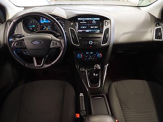 Halvkombi Ford Focus 13 av 20