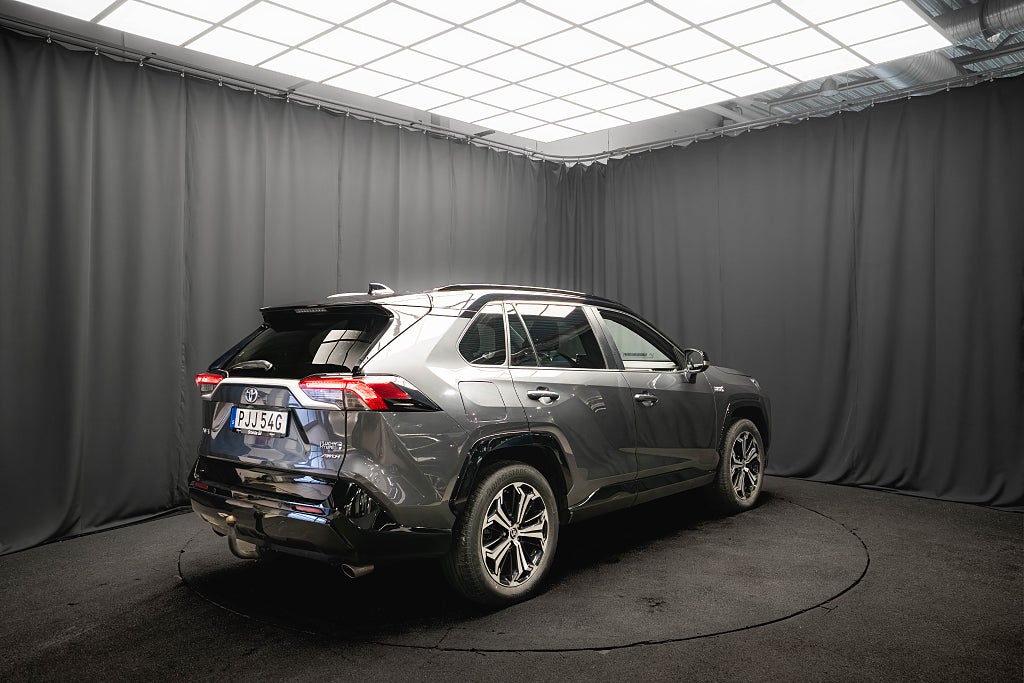 Toyota RAV4 Plug-in Hybrid AWD STYLE DRAG JBL M&K-VÄRMARE ELSTOL 1-ÄGAR