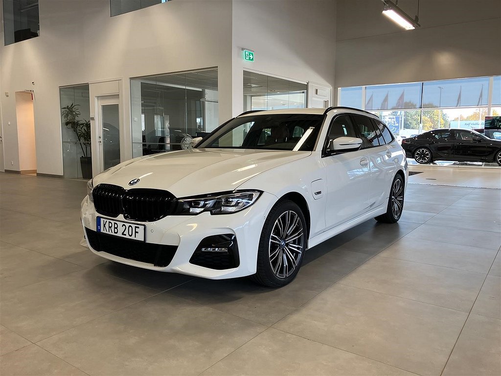 BMW 330e 3-serie xDrive Touring M Sport Kamera Tonade Drag BSI