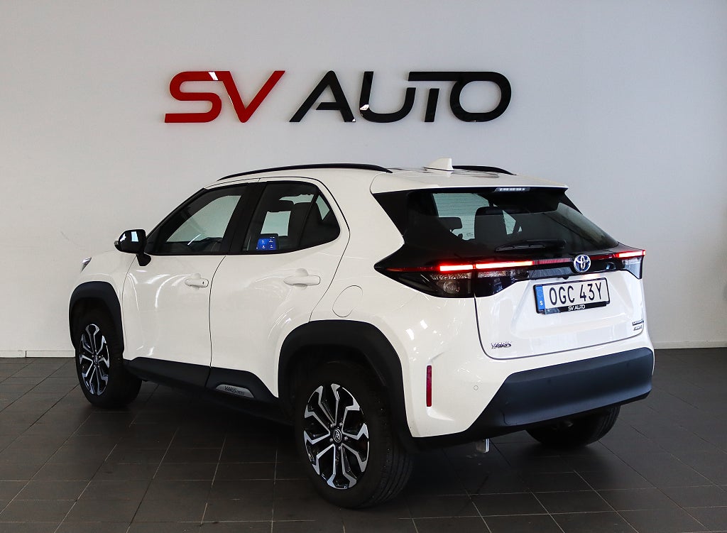 Toyota Yaris Cross Hybrid AWD-i e-CVT Active Plus Navi