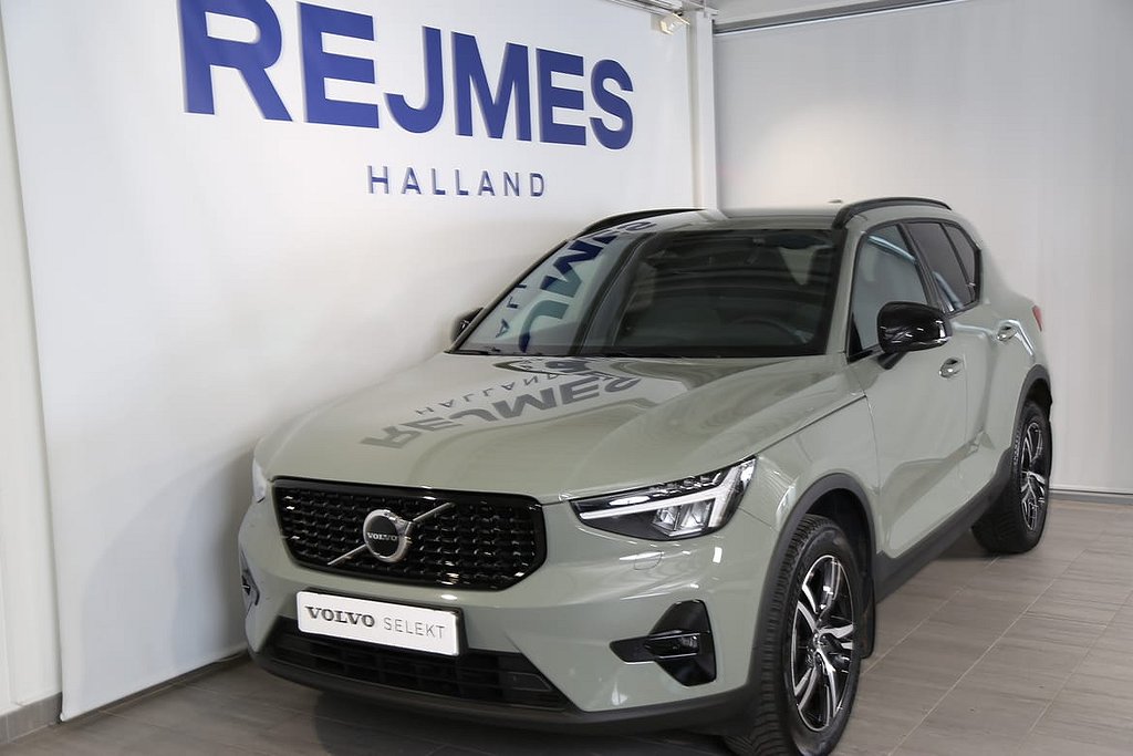 Volvo XC40 B4 FWD Bensin Plus Dark Drag Motorstol Förarstöd