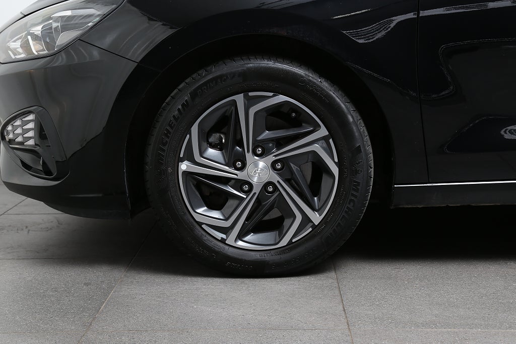 Hyundai i30 1,5 T-GDI 48V MHEV 159hk Essential Aut Drag Nybilsg 2022