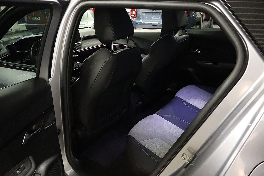 Bild på Peugeot E-2008 GT 136hk Aut - BACKKAMERA
