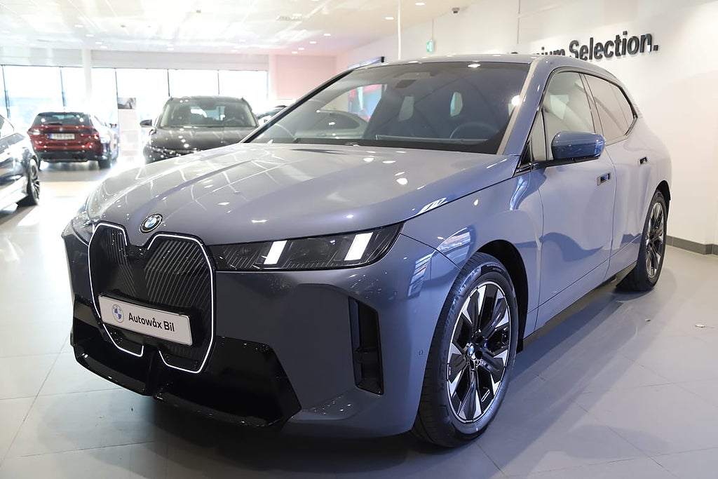BMW iX Business Lease Garanterar restvärde 8.995/mån* 