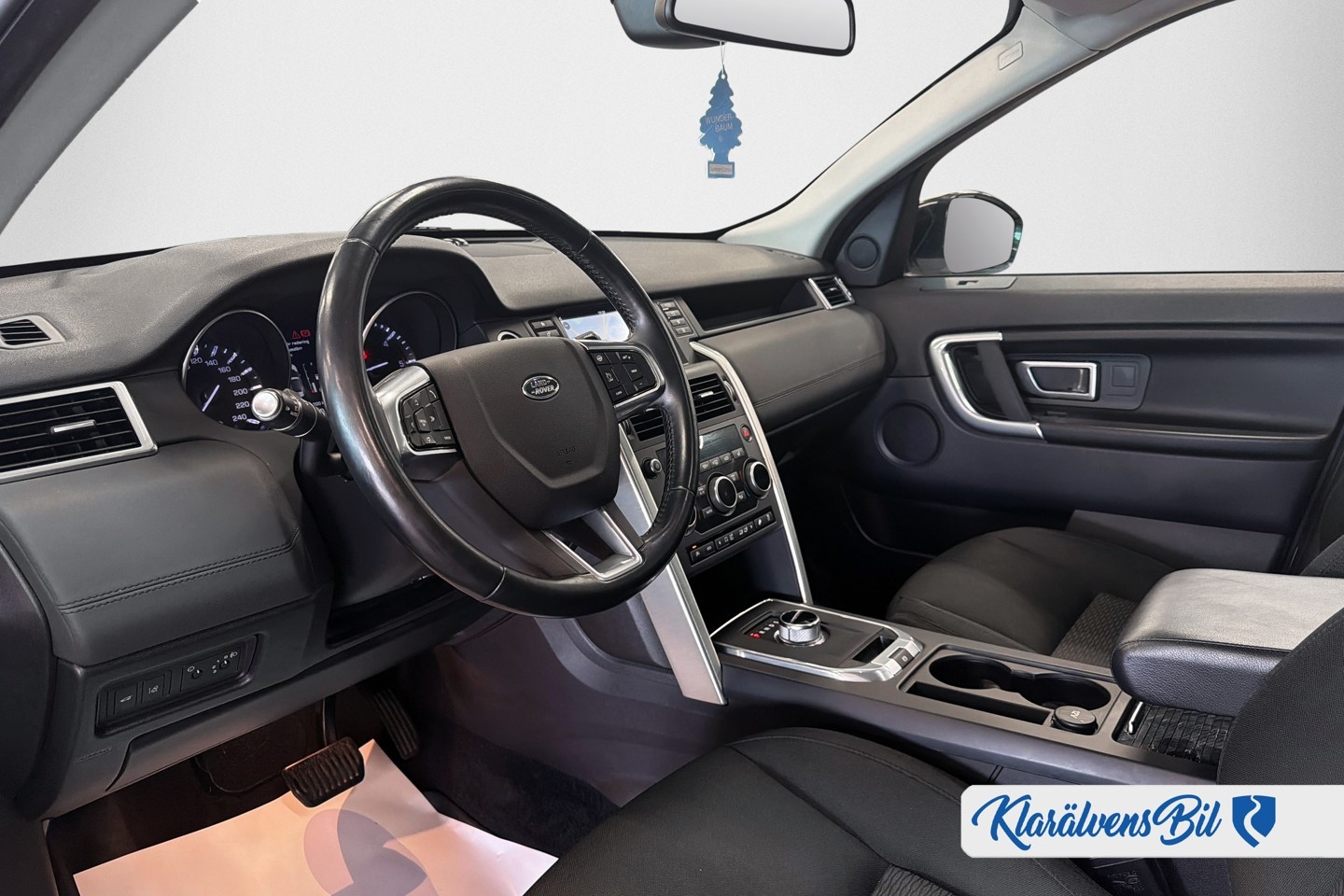 Land Rover Discovery Sport 2016, kuva 4/31