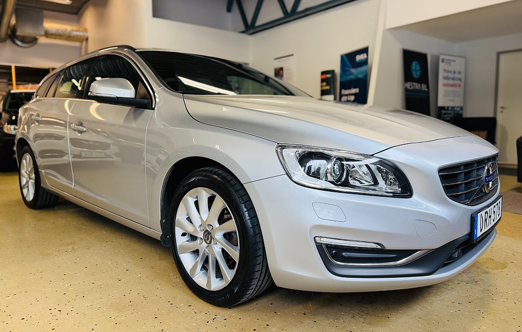 Volvo V60 D4 Geartronic Momentum Business Edition Pro Euro 6