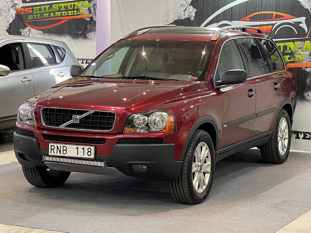 Volvo XC90 T6 AWD AUTOMAT BASE 7-SITS 272HK GLASTAKLUCKA NY BESIKTAD 