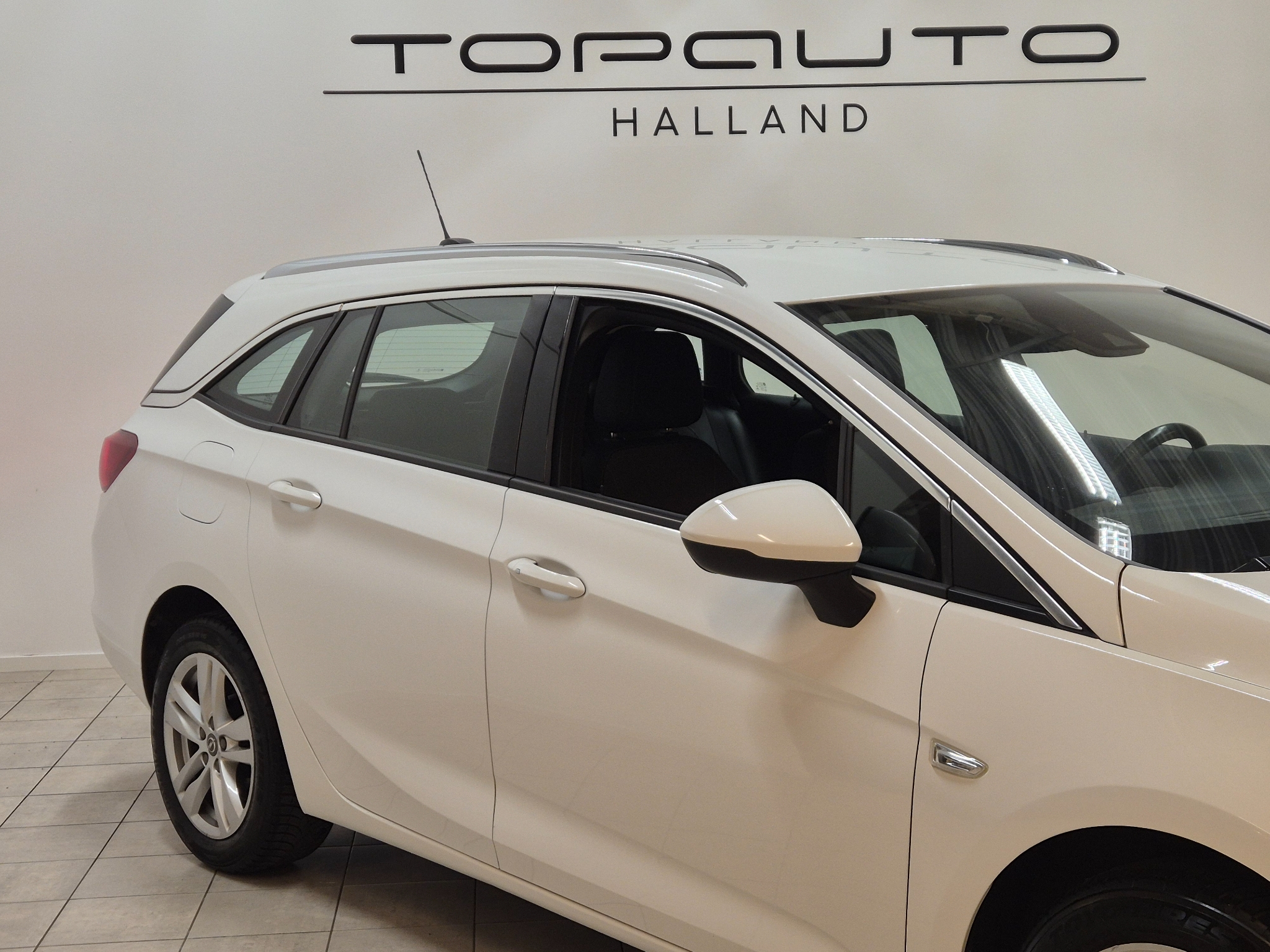 Opel Astra Sport Tourer 1.4 Turbo CVT 2021, bild 2/10