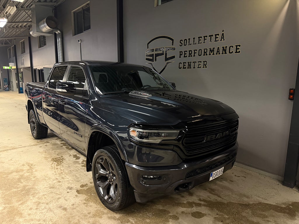 Dodge RAM Crew Cab LIMITED Night 3.0 V6 4x4 TorqueFlite