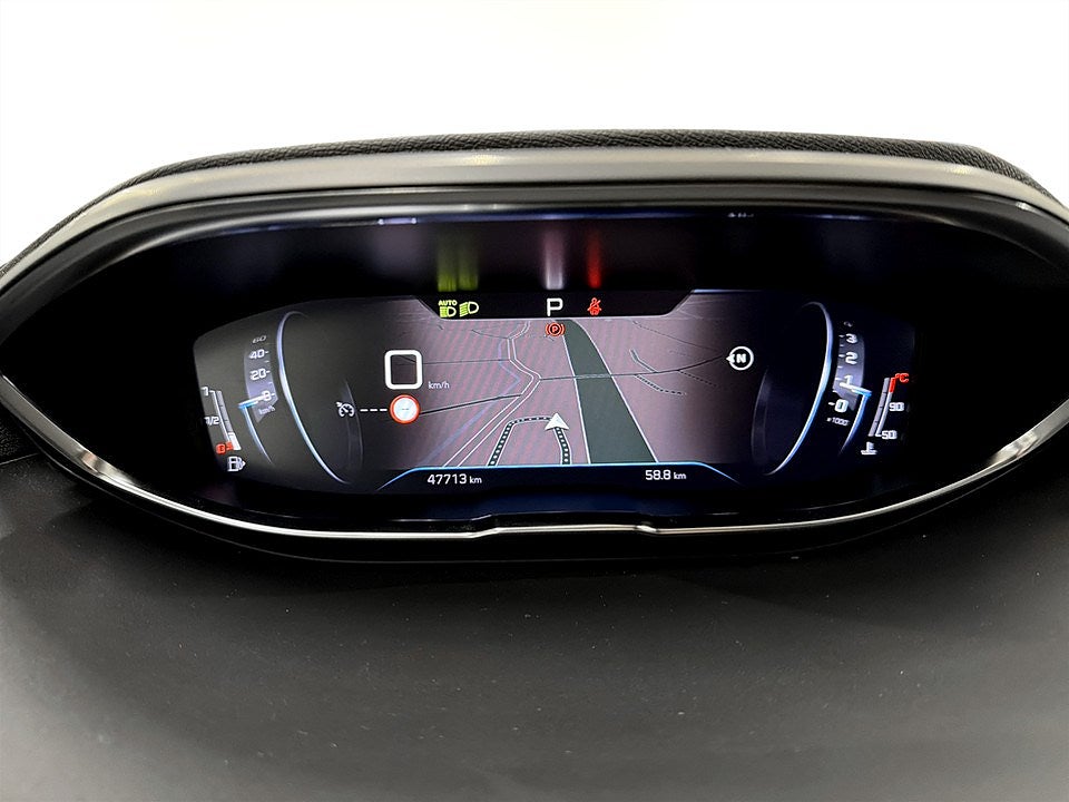 Bild på Peugeot 3008 Allure 1.2 PT 130hk Aut - DRAG, B-KAMERA