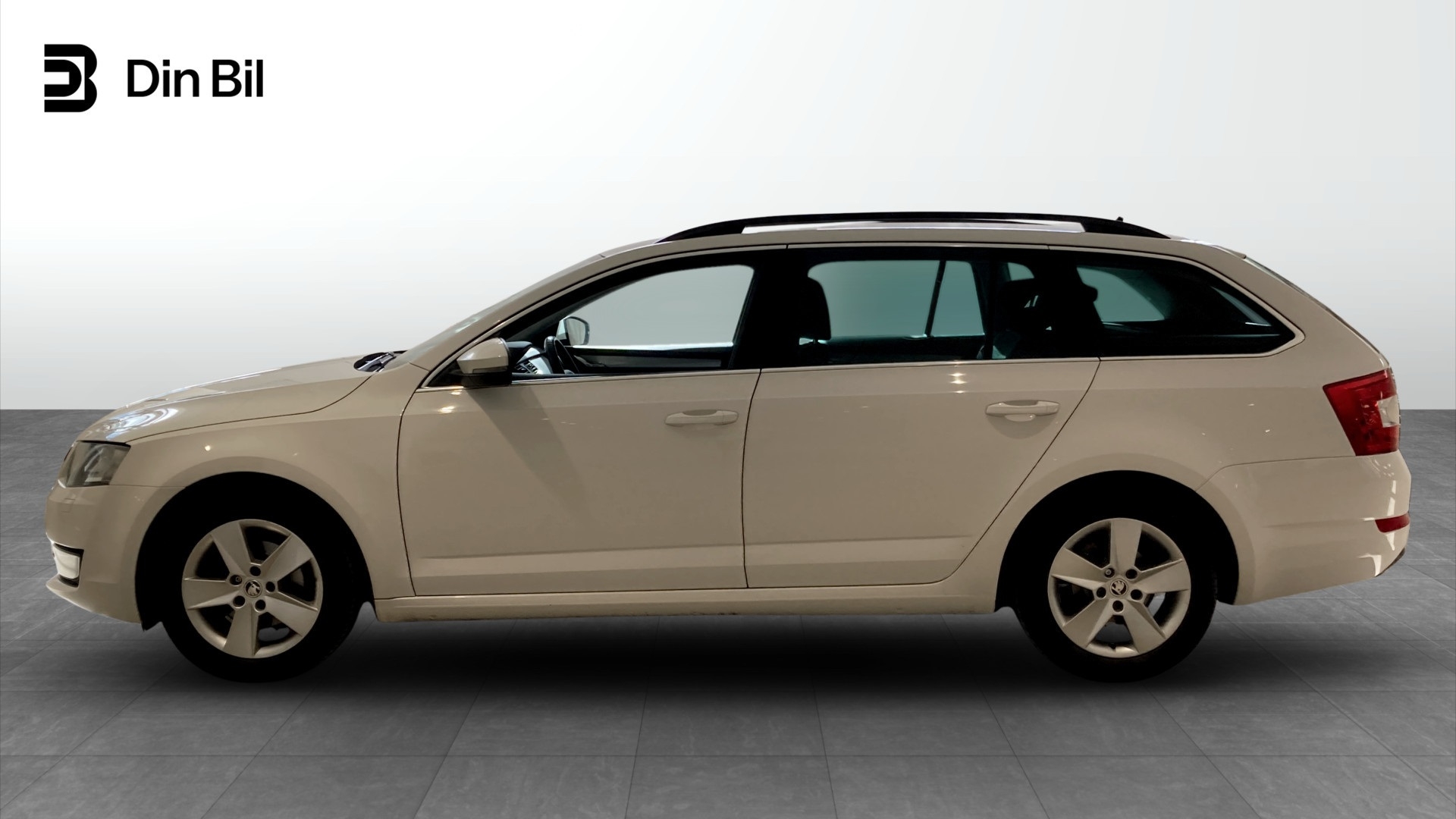 Skoda Octavia Combi TSI 115 DSG 2017, bild 2/47