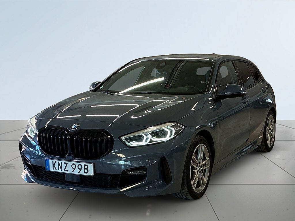 BMW 118I M Sport Mvärme Rattvärme Ambient light S&V-däck