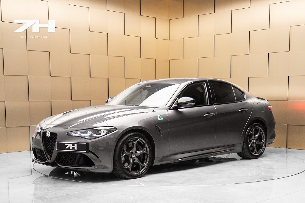 Alfa Romeo Giulia Quadrifoglio 510hk 2025 / H&K /Kolfiber / Akrapovic