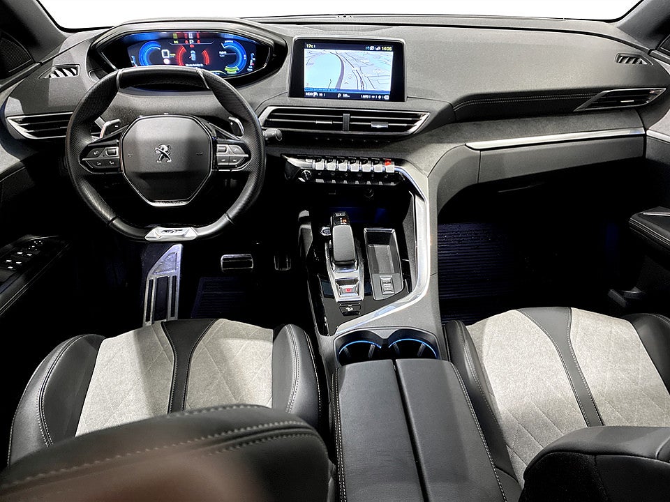 Bild på Peugeot 3008 GT Hybrid4 PHEV 300hk Aut 4WD CARPLAY NAV