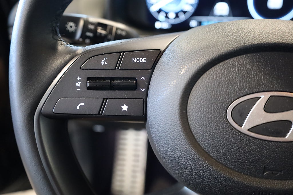 Hyundai Bayon 1.0 T-GDI Advance Aut Kamera Navi CarPlay