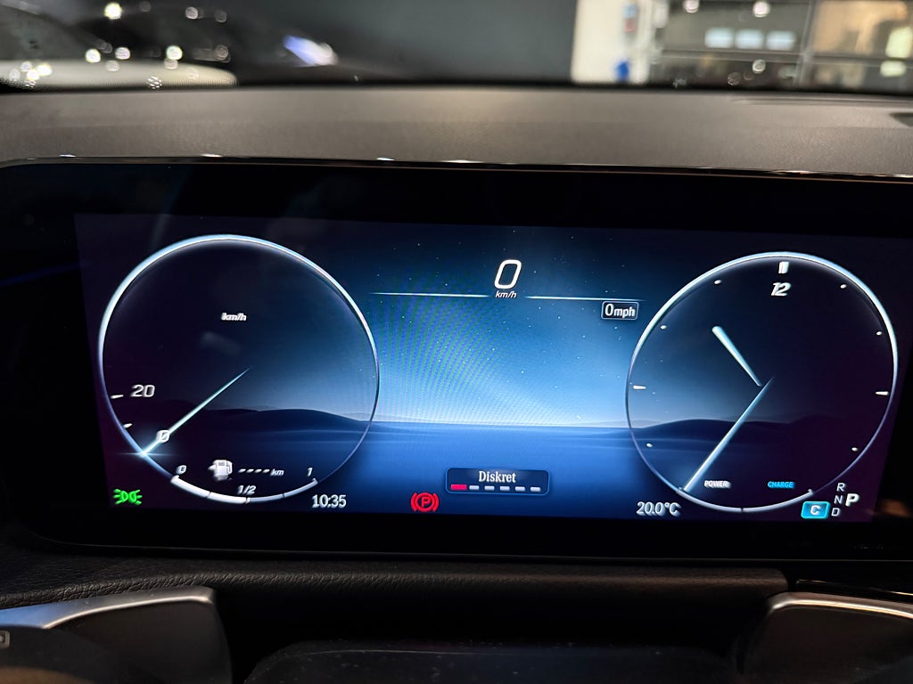 Mercedes-Benz GLB 200 AMG Värmare 7-sits Premium Drag - bild 20