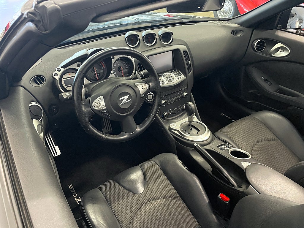 Nissan 370 Z 2012 - miniatyr 8
