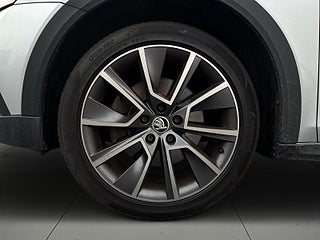 Skoda Octavia Scout 2.0 TDI MOMS/Rattvärme/Backkamera/Adaptiv Fart/Drag/SoV – bild 13