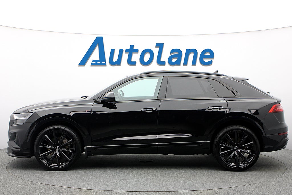 Audi Q8 50 TDI S Line, Panorama, 360°, Night Vision, 23" 286hk