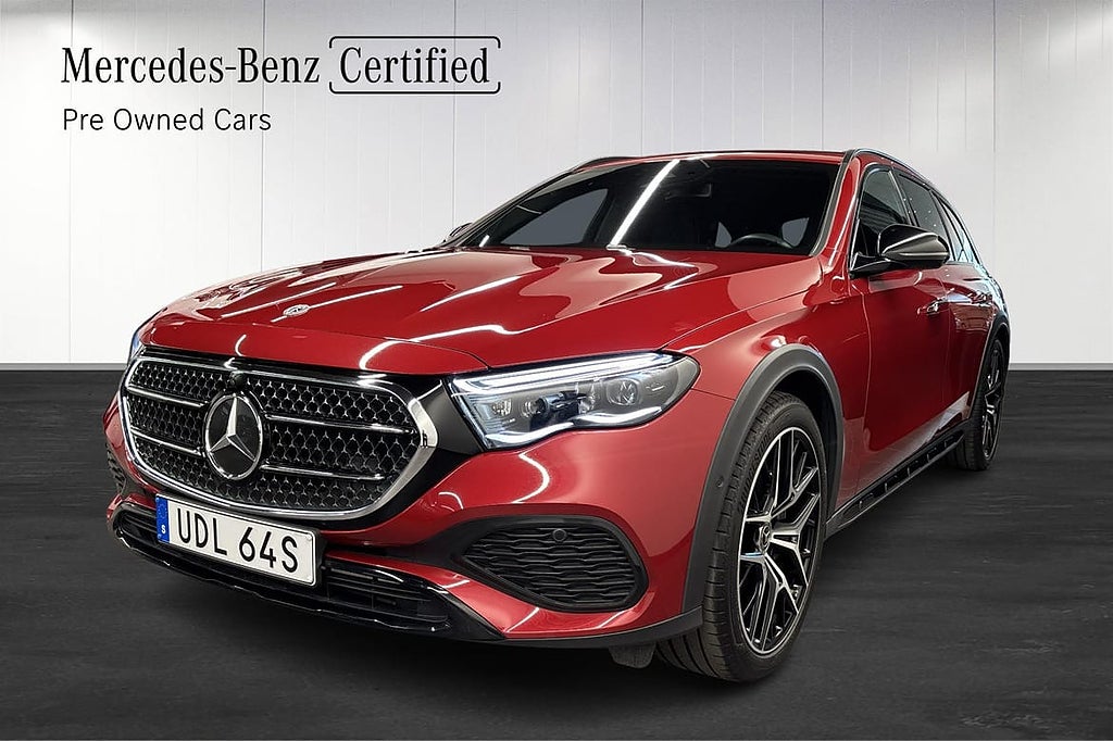 Mercedes-Benz E300 de E 300 de 4MATIC All-Terrain / SoV,...