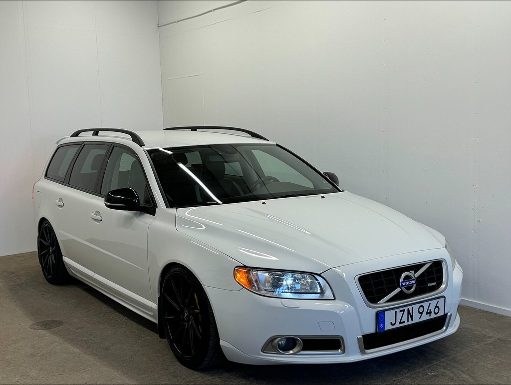 Volvo V70 2.5FT R-Design Coils M-värm Drag Skinn 231hk