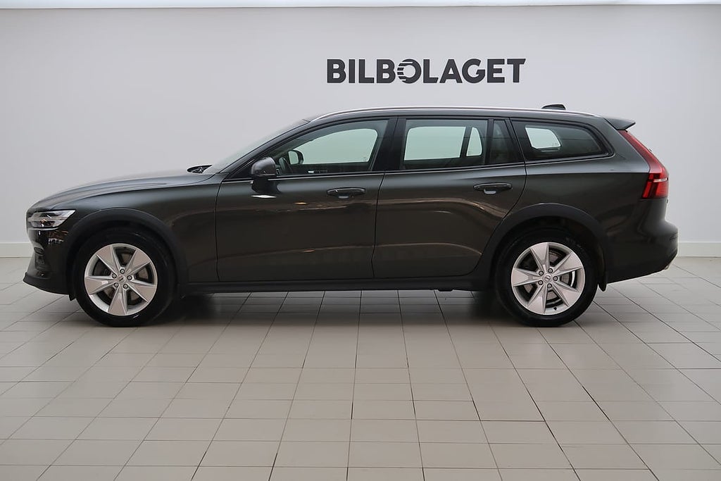 Volvo V60 Cross Country B4 AWD D Adv NaviP Edt, Drag