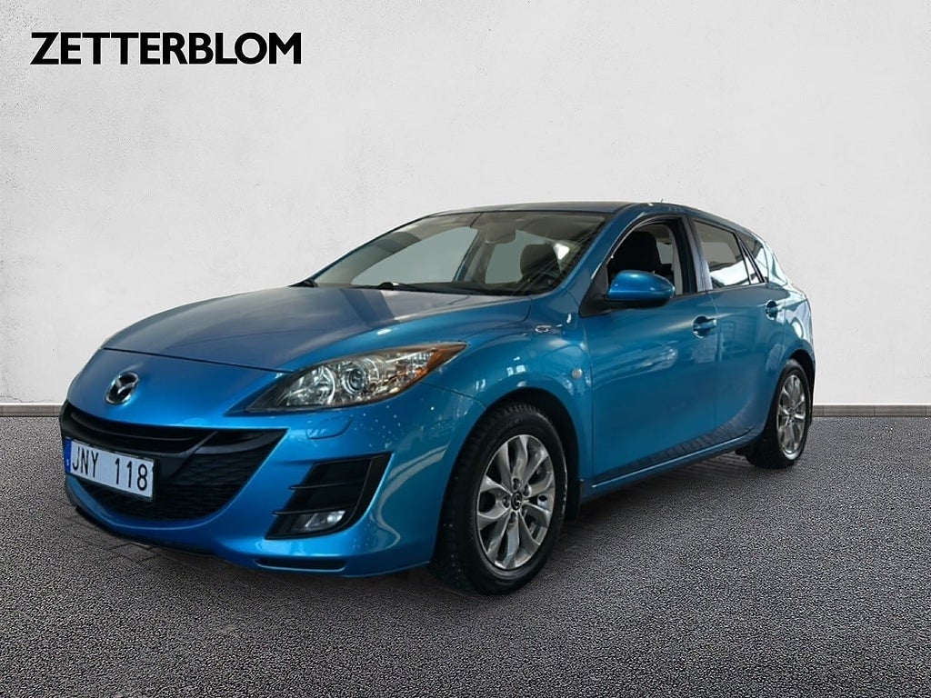 Halvkombi Mazda 3 1 av 21