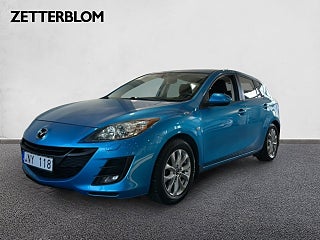 Halvkombi Mazda 3