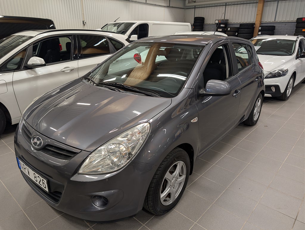 Hyundai i20 5-dörrar 1.2 Select Vinterhjul
