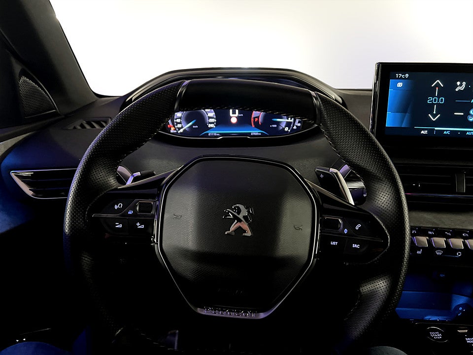 Bild på Peugeot 5008 GT 1.2 PT 130hk Aut 7-SITS B-KAMERA CARPLAY
