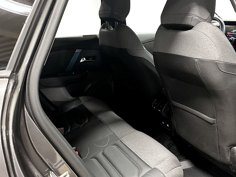 Bild på Citroën e-C4 Shine 50kWh 136hk Aut B-KAMERA CARPLAY