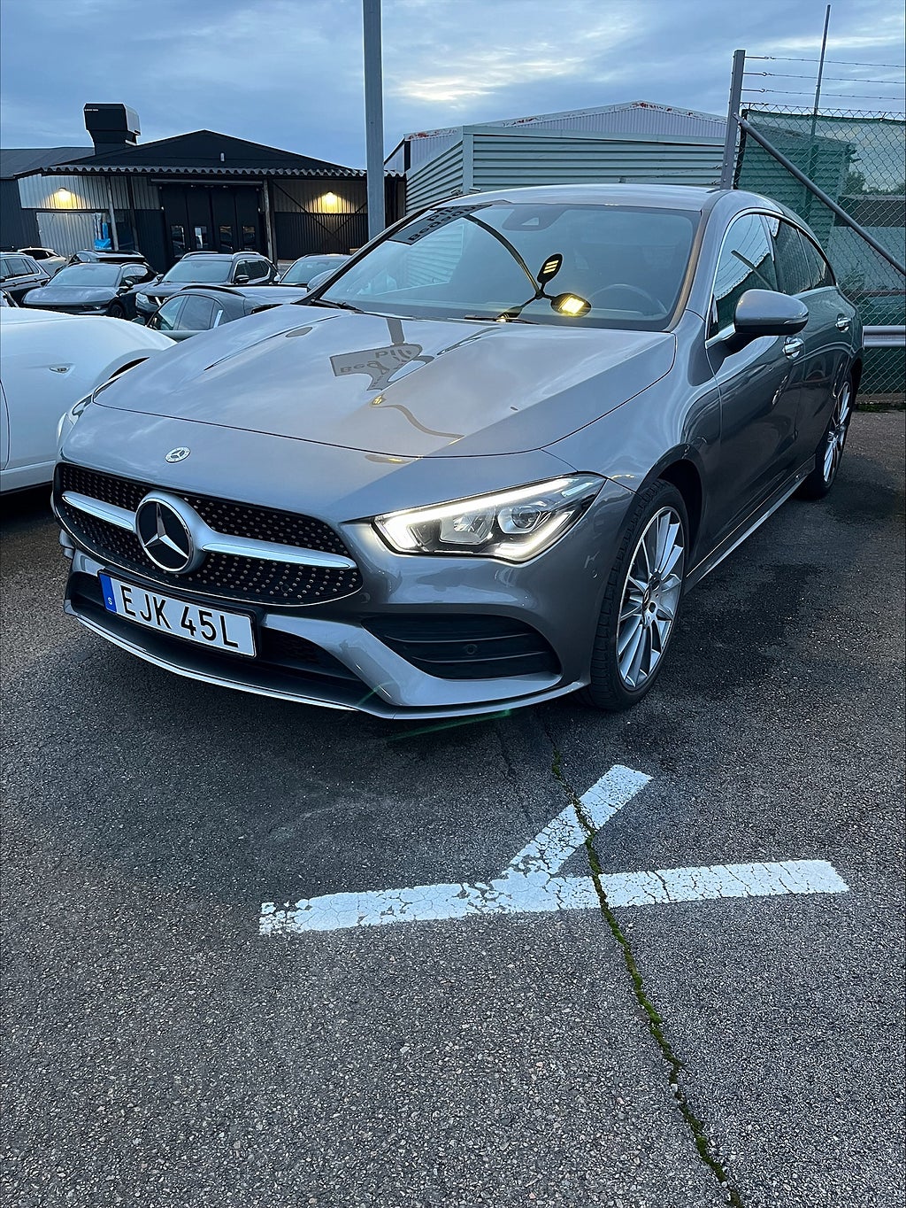 Mercedes-Benz CLA