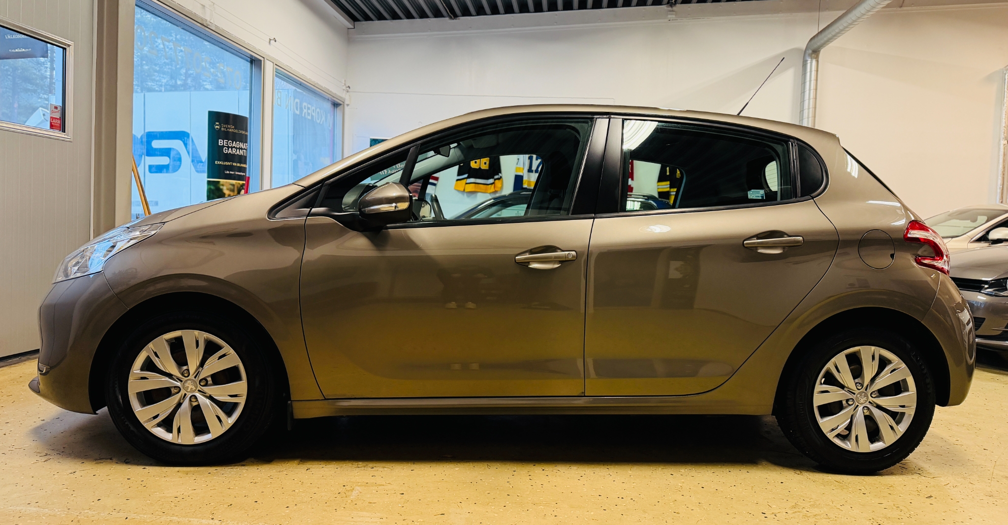 Peugeot 208 2012, bild 4/10