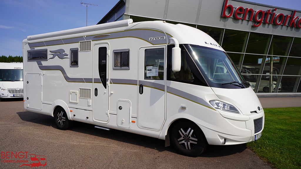 Laika KREOS 7009 | Automat | AC x2 | ALDE