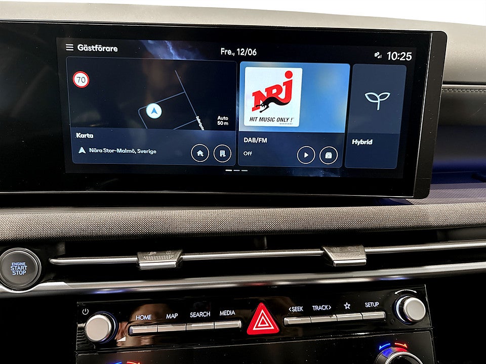 Bild på Hyundai Tucson Essential Hybrid 215hk Aut 4WD B-KAMERA CARPLAY