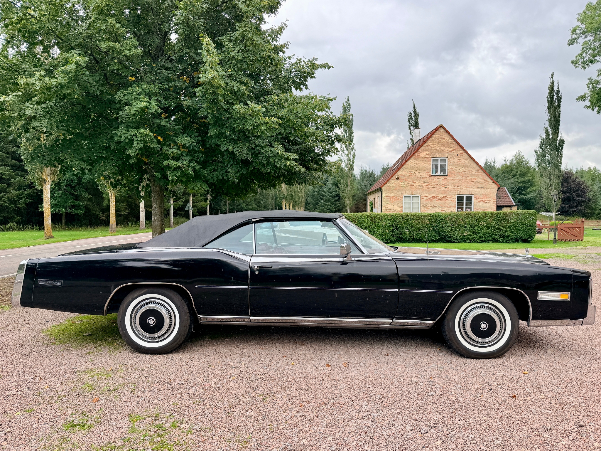 Cadillac Eldorado Biarritz 1976, bild 2/10