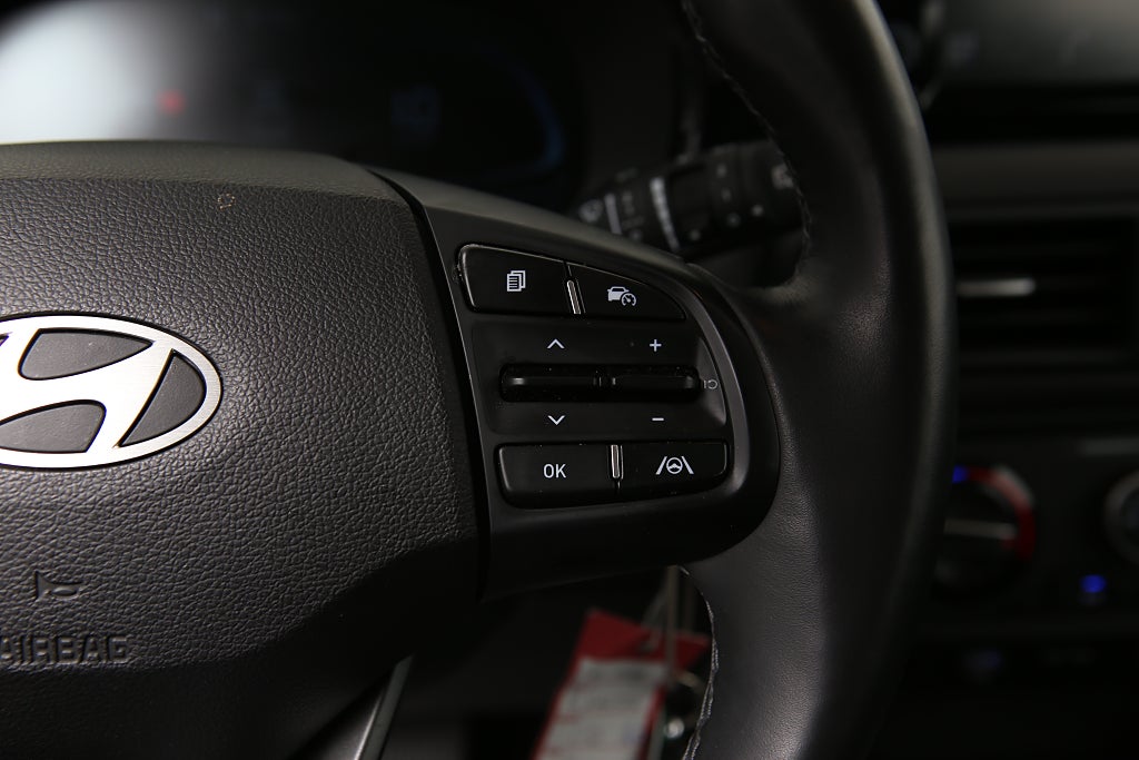 Hyundai i10 1,0 blue AMT | Essential | Farthållare | Automat