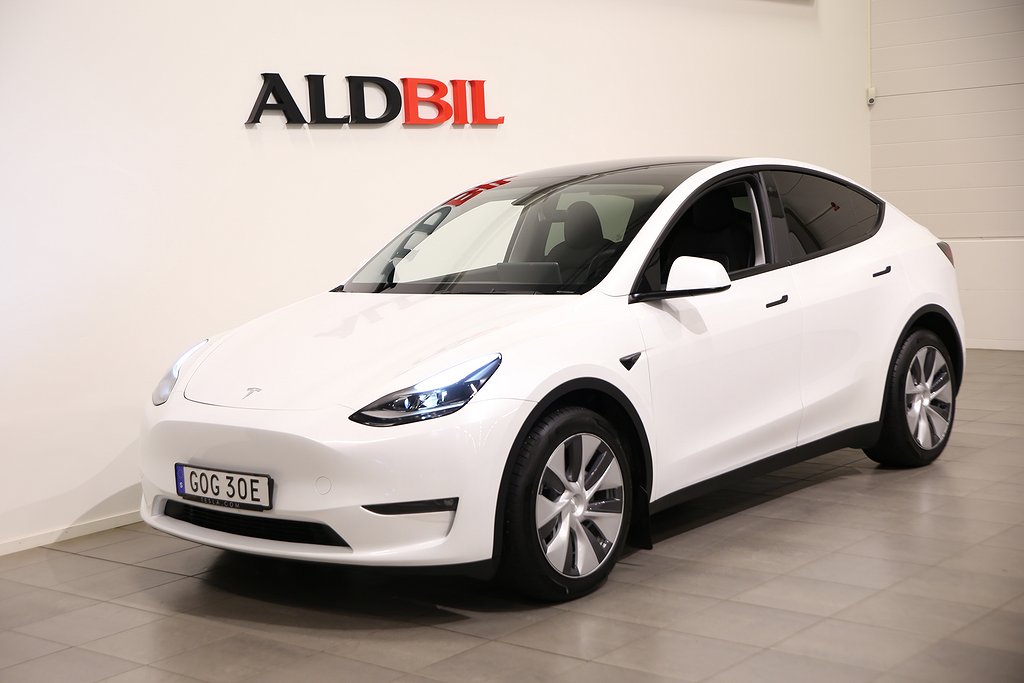 Tesla Model Y Dual Motor Long Range 514hk AWD / Drag / Läder / Pano